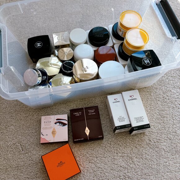 EMPTY COSMETICS CASES, BOTTLES, BOXES, ETC. PRICE FOR ALL - Picture 15 of 15